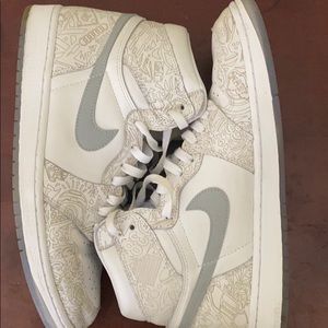 Air Jordan 1 “Lasers”